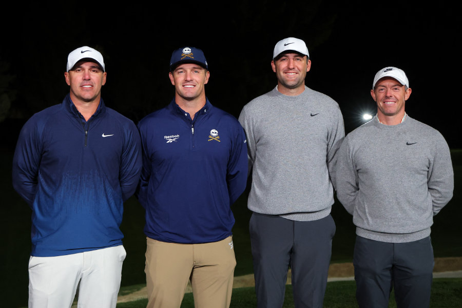 Die Golfer Brooks Koepka, Bryson DeChambeau, Scottie Scheffler und Rory McIlroy nach ihrem Match "The Showdown" in Las Vegas