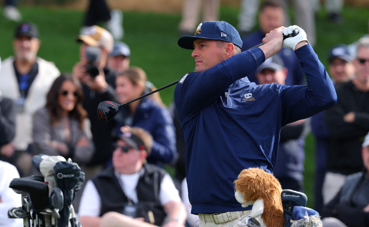 Bryson DeChambeau beim Abschlag mit dem Driver